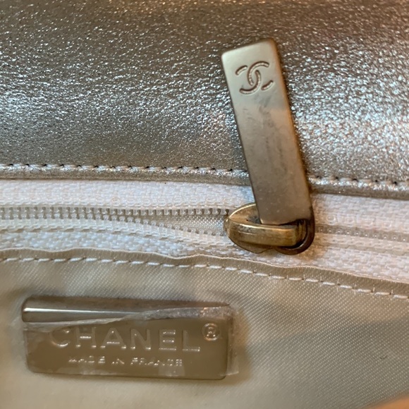 CHANEL 💛 Quilted Tweed Metallic Gold Camel Tan Byzantine Rope Chain Handle Bag - Picture 7 of 16